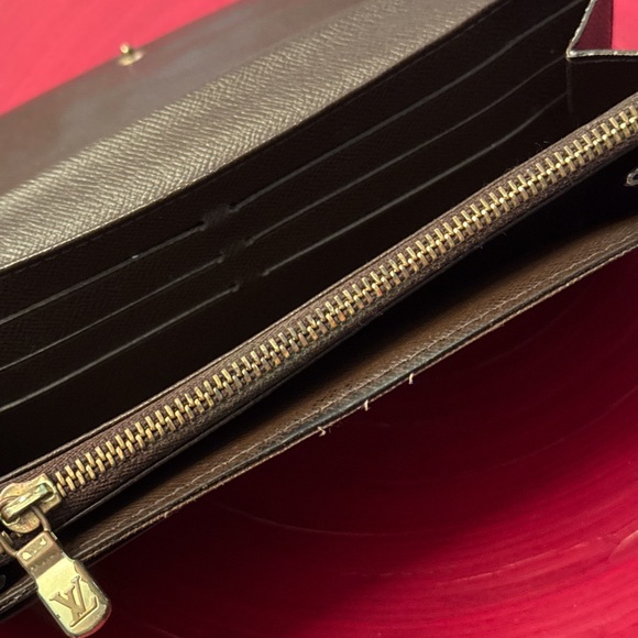 Louis Vuitton Monogram Brown Clutch - Picture 7 of 10